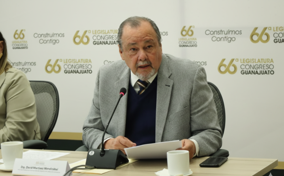 David Martínez presentando: Respaldan postura de la Presidencia de la República contra la intervención y el uso de la fuerza, reafirmando la defensa de la soberanía nacional