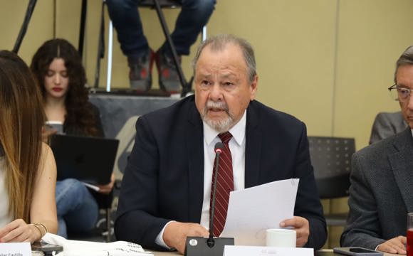 David Martínez presentando: Proponen reformar la Ley de Derechos Culturales de Guanajuato para garantizar una distribución territorial equitativa de programas y estímulos culturales