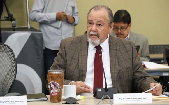 David Martínez presentando: Exhortan a la Secretaría de Derechos Humanos a informar sobre el registro de personas afromexicanas, analizar una nueva convocatoria y fortalecer el acompañamiento al padrón estatal