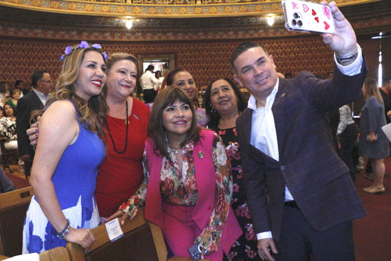 https://congreso-gto.s3.amazonaws.com/uploads/imagen/imagen/101740/pop__MG_1886.JPG