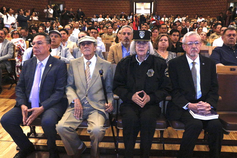 https://congreso-gto.s3.amazonaws.com/uploads/imagen/imagen/101743/pop__MG_1905.JPG