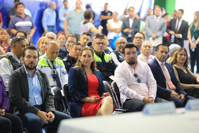 https://congreso-gto.s3.amazonaws.com/uploads/imagen/imagen/101892/pop_691f920b-9999-47a8-b9b8-af175c6cf367.jpg