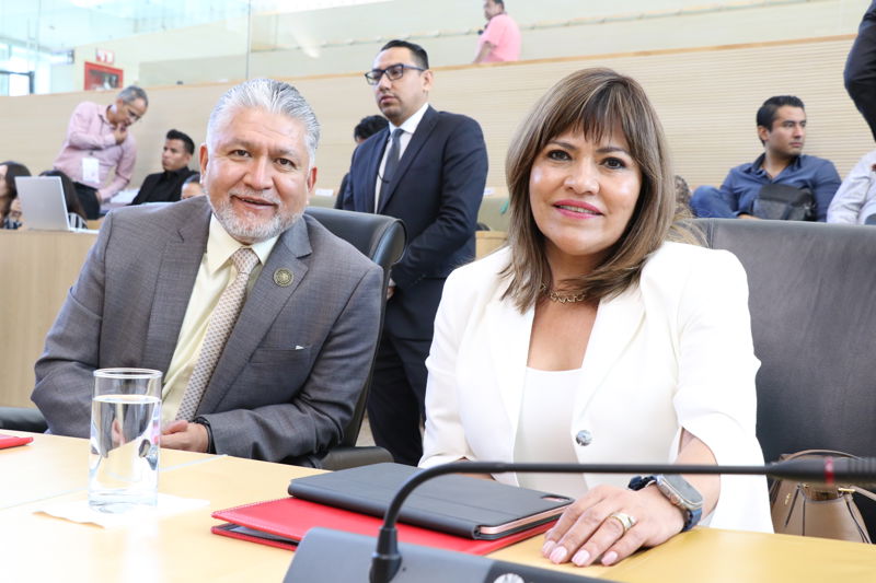 https://congreso-gto.s3.amazonaws.com/uploads/imagen/imagen/101915/pop_7A4A0375.JPG