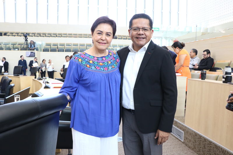 https://congreso-gto.s3.amazonaws.com/uploads/imagen/imagen/101916/pop_7A4A0361.JPG