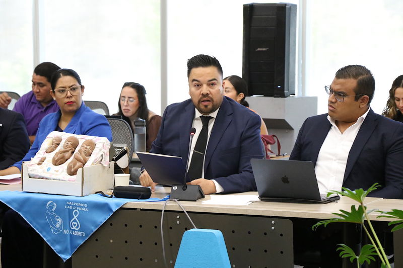 https://congreso-gto.s3.amazonaws.com/uploads/imagen/imagen/102210/pop_7A4A2173.JPG