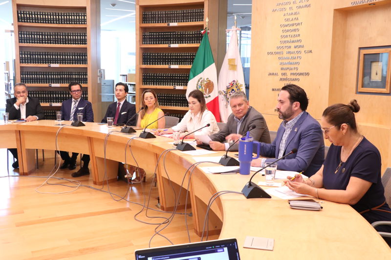 https://congreso-gto.s3.amazonaws.com/uploads/imagen/imagen/102515/pop_7A4A3380.JPG