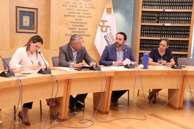 https://congreso-gto.s3.amazonaws.com/uploads/imagen/imagen/102516/pop_7A4A3374.JPG