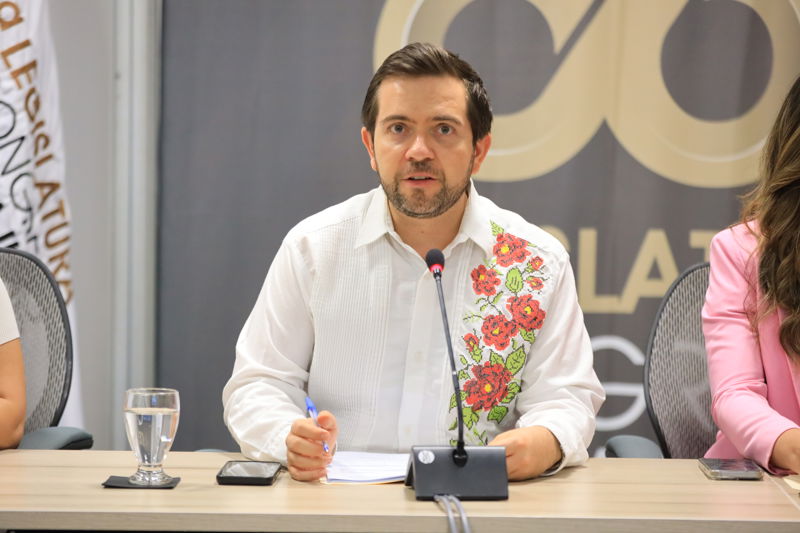 https://congreso-gto.s3.amazonaws.com/uploads/imagen/imagen/102569/pop_0H7A6476.JPG