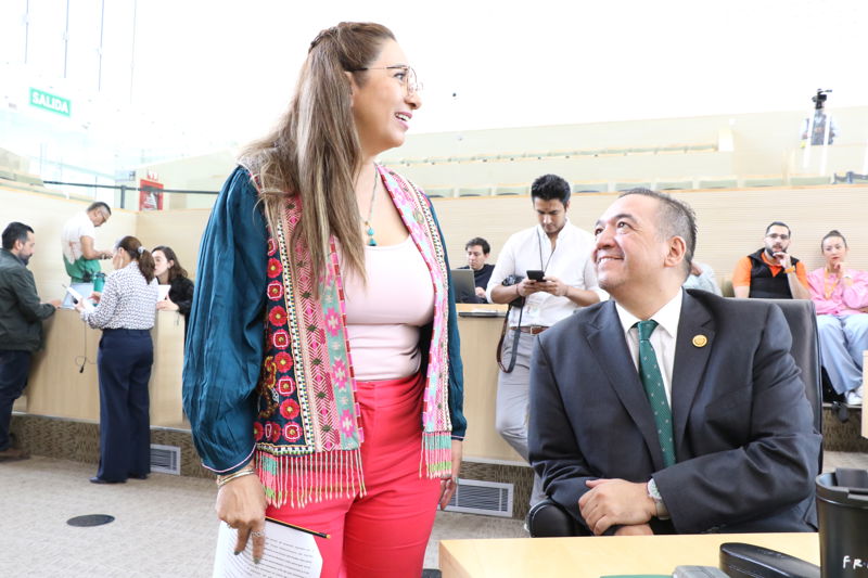 https://congreso-gto.s3.amazonaws.com/uploads/imagen/imagen/102596/pop_7A4A3672.JPG
