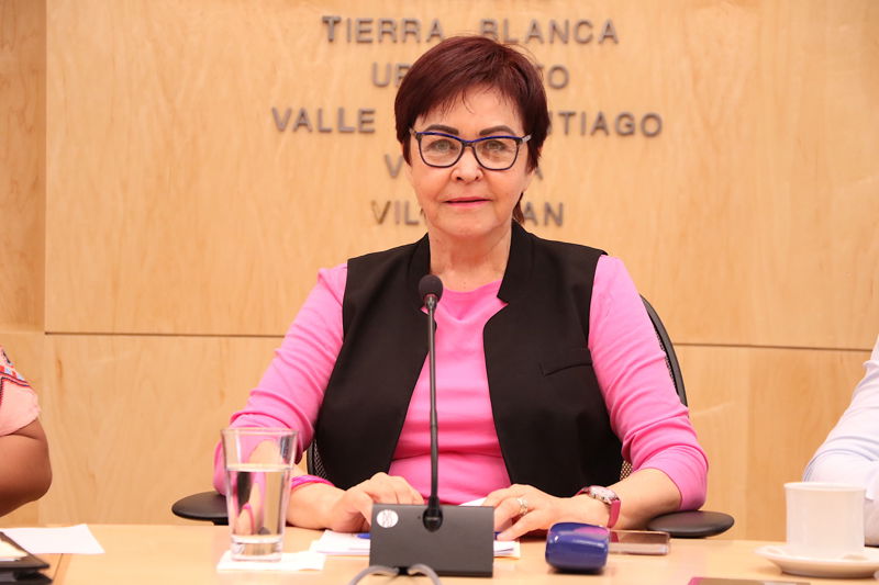 https://congreso-gto.s3.amazonaws.com/uploads/imagen/imagen/103332/pop_7A4A7604.JPG