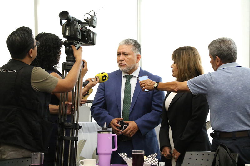 https://congreso-gto.s3.amazonaws.com/uploads/imagen/imagen/103387/pop_7A4A7909.JPG