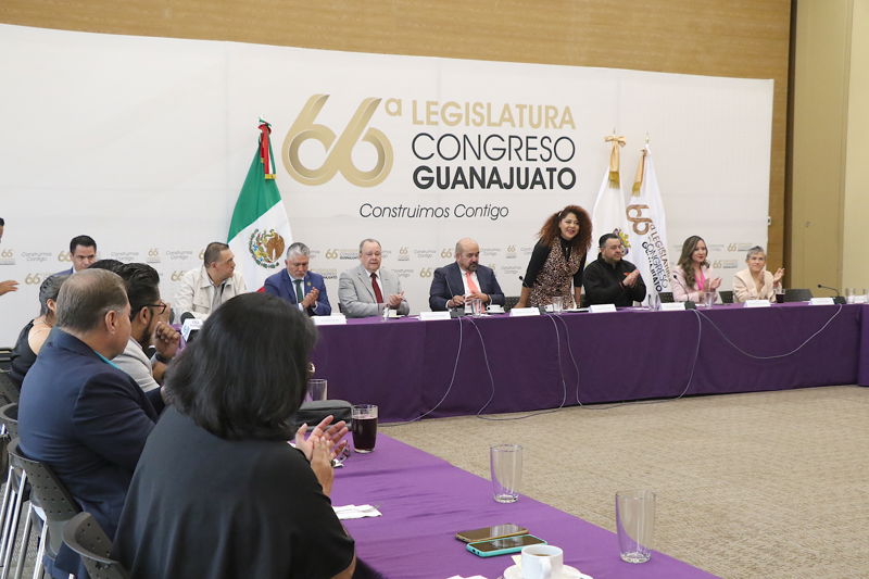https://congreso-gto.s3.amazonaws.com/uploads/imagen/imagen/103396/pop_7A4A7824.JPG