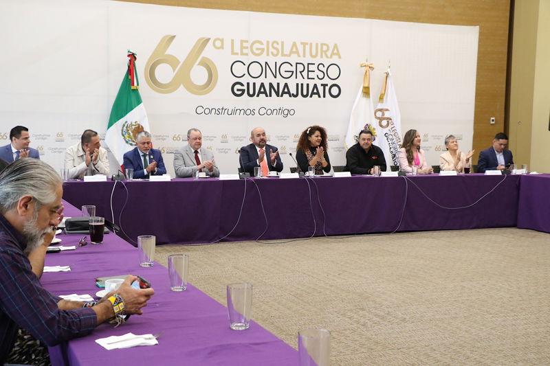 https://congreso-gto.s3.amazonaws.com/uploads/imagen/imagen/103398/pop_7A4A7826.JPG