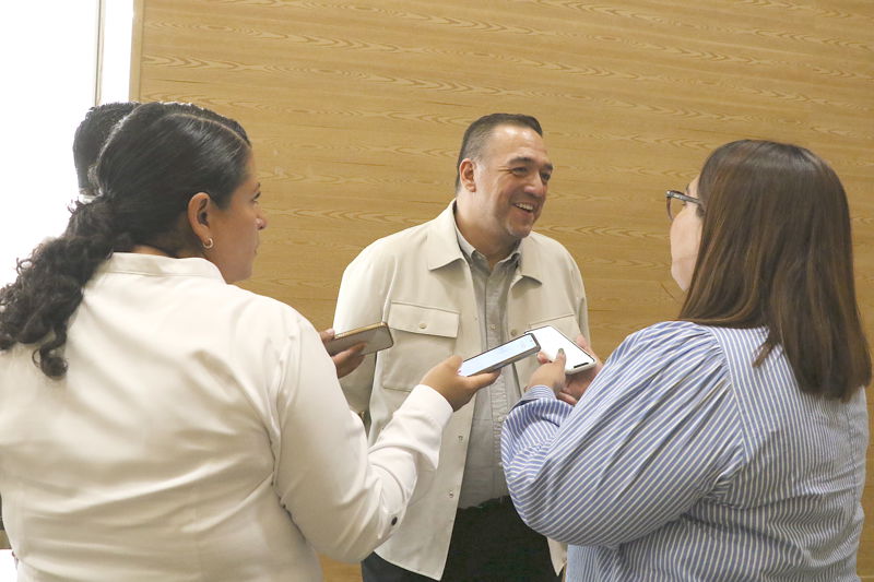https://congreso-gto.s3.amazonaws.com/uploads/imagen/imagen/103406/pop_7A4A7918.JPG