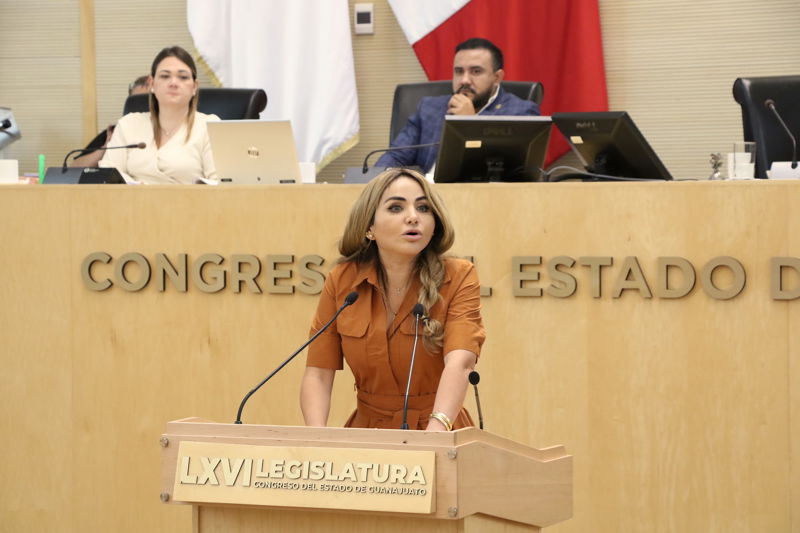 https://congreso-gto.s3.amazonaws.com/uploads/imagen/imagen/103421/pop_7A4A8278.JPG