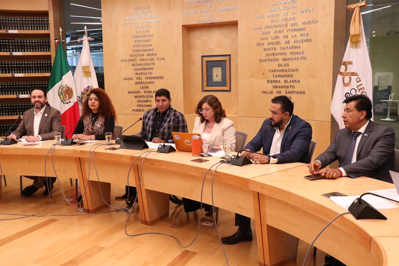 https://congreso-gto.s3.amazonaws.com/uploads/imagen/imagen/103482/pop_7A4A8519.JPG