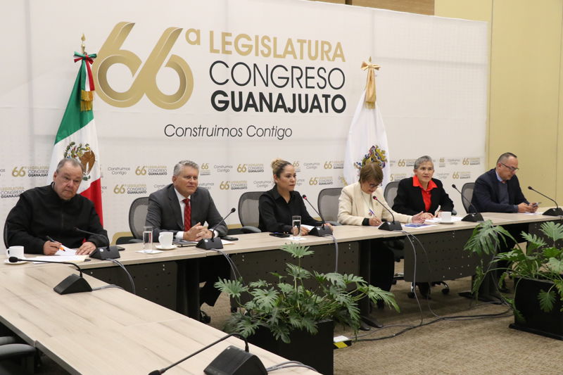 https://congreso-gto.s3.amazonaws.com/uploads/imagen/imagen/106317/pop_7A4A7403.JPG
