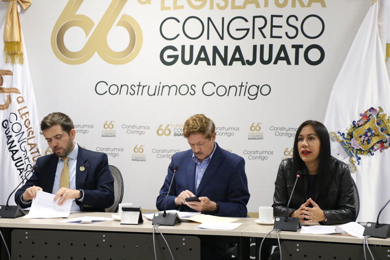 https://congreso-gto.s3.amazonaws.com/uploads/imagen/imagen/106351/pop_7A4A7690.JPG