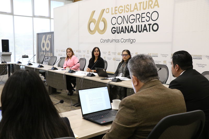 https://congreso-gto.s3.amazonaws.com/uploads/imagen/imagen/108216/pop_7A4A8257.JPG