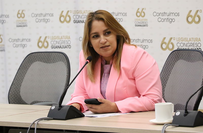 https://congreso-gto.s3.amazonaws.com/uploads/imagen/imagen/108217/pop_7A4A8306.JPG