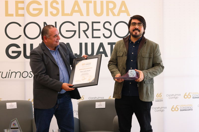 https://congreso-gto.s3.amazonaws.com/uploads/imagen/imagen/108406/pop_6H9A4602.JPG