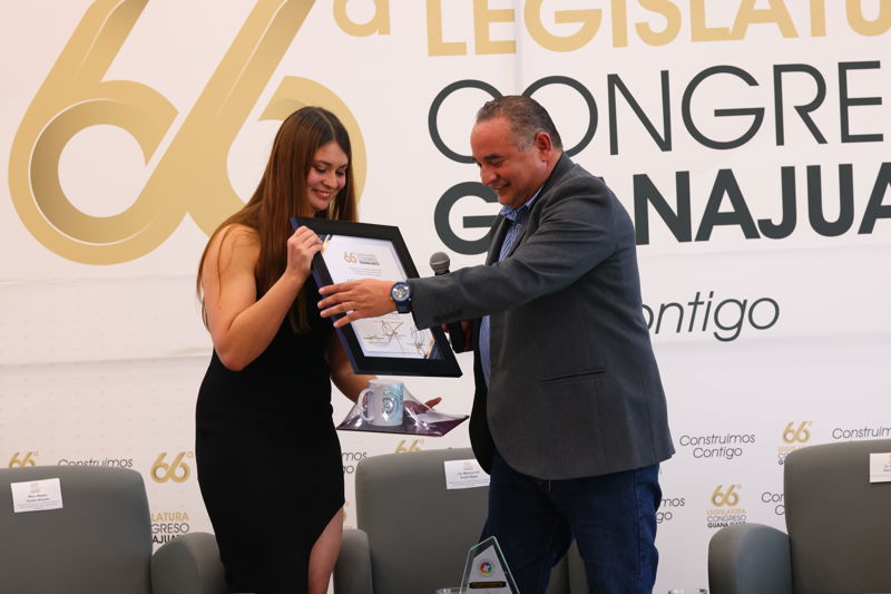 https://congreso-gto.s3.amazonaws.com/uploads/imagen/imagen/108409/pop_6H9A4599.JPG