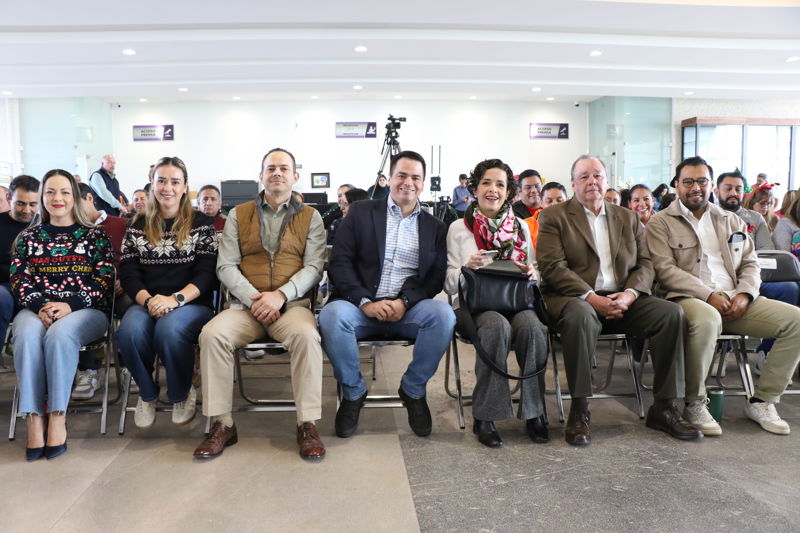 https://congreso-gto.s3.amazonaws.com/uploads/imagen/imagen/108425/pop_7A4A9190.JPG
