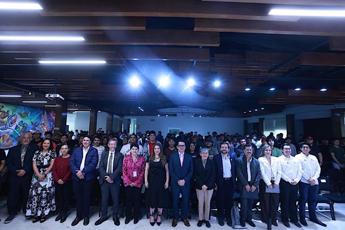 Principal_527ff5ad-95b8-4777-8311-ae5dd80ae5c9