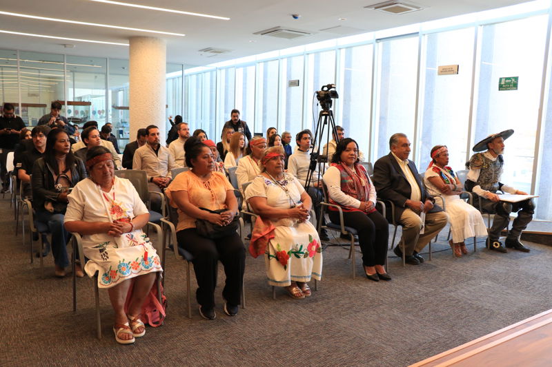 https://congreso-gto.s3.amazonaws.com/uploads/imagen/imagen/110106/pop_7A4A3666.JPG