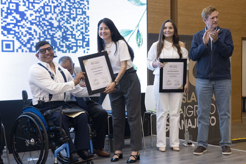 https://congreso-gto.s3.amazonaws.com/uploads/imagen/imagen/115280/pop_120826_47.JPG