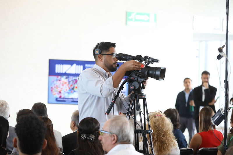 https://congreso-gto.s3.amazonaws.com/uploads/imagen/imagen/94434/pop_0H7A7196.JPG