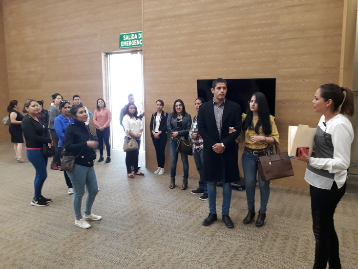 https://congreso-gto.s3.amazonaws.com/uploads/imagen_visita/imagen/2283/pop_20180426_124006.jpg