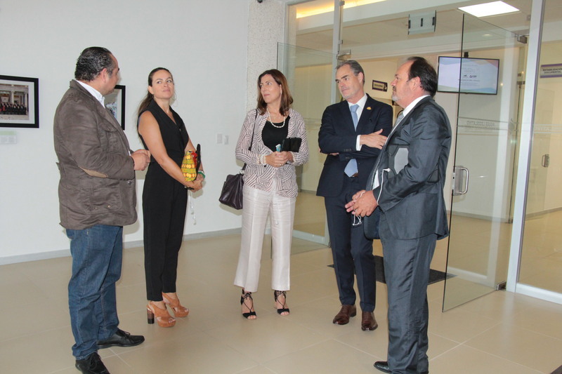 https://congreso-gto.s3.amazonaws.com/uploads/imagen_visita/imagen/2322/pop_IMG_5366.JPG
