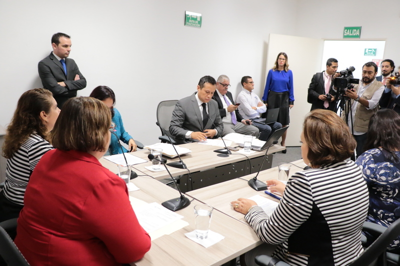 https://congreso-gto.s3.amazonaws.com/uploads/imagen_visita/imagen/2339/pop_G_nero_111018-003.JPG