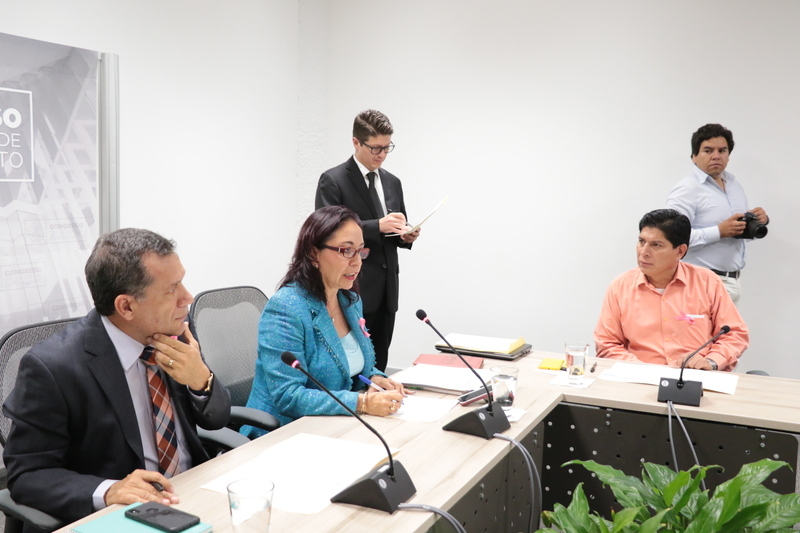 https://congreso-gto.s3.amazonaws.com/uploads/imagen_visita/imagen/2344/pop_Educaci_n_111018-003.JPG