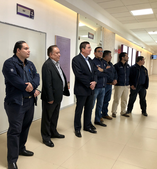 https://congreso-gto.s3.amazonaws.com/uploads/imagen_visita/imagen/2363/pop_IMG_2889.jpg