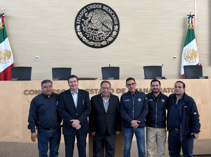https://congreso-gto.s3.amazonaws.com/uploads/imagen_visita/imagen/2365/pop_IMG_2906.jpg