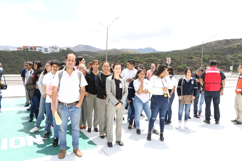 https://congreso-gto.s3.amazonaws.com/uploads/imagen_visita/imagen/2649/pop_7A4A3055.JPG