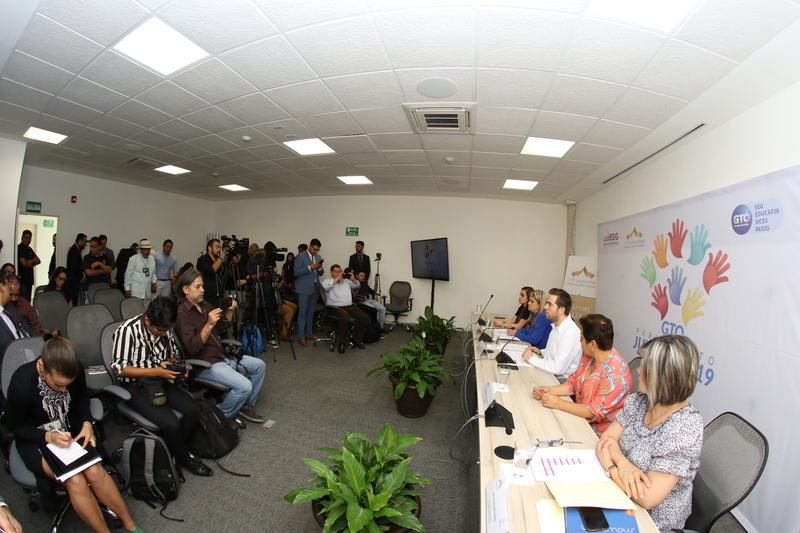 https://congreso-gto.s3.amazonaws.com/uploads/imagen_visita/imagen/2664/pop_7A4A4597.JPG