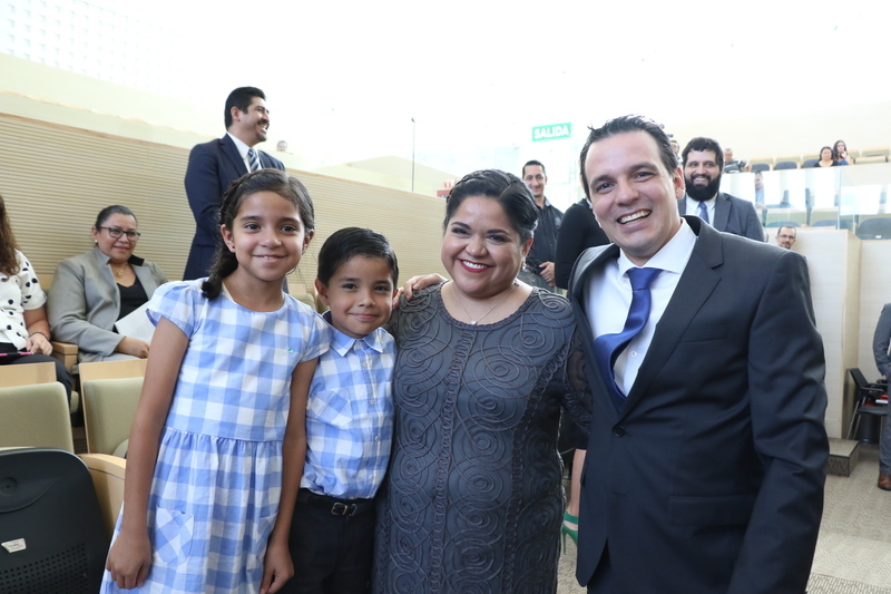 https://congreso-gto.s3.amazonaws.com/uploads/imagen_visita/imagen/2683/pop_7A4A4886.JPG