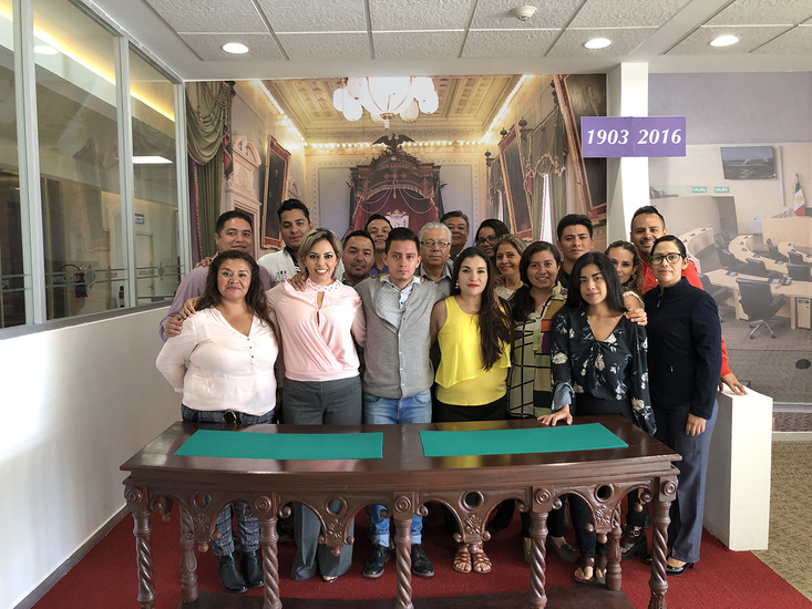 https://congreso-gto.s3.amazonaws.com/uploads/imagen_visita/imagen/2734/pop_IMG_2850.JPG