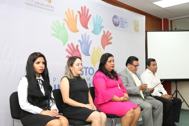 https://congreso-gto.s3.amazonaws.com/uploads/imagen_visita/imagen/2740/pop_7A4A7897.JPG