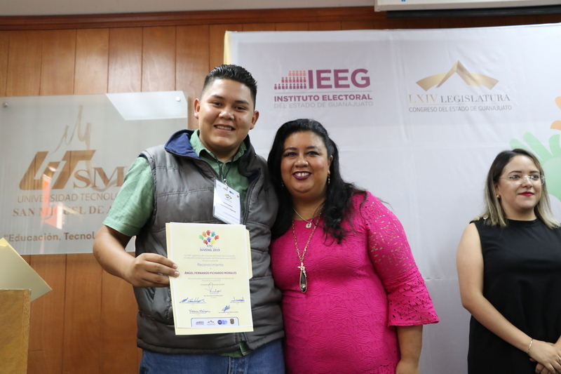 https://congreso-gto.s3.amazonaws.com/uploads/imagen_visita/imagen/2754/pop_7A4A8049.JPG