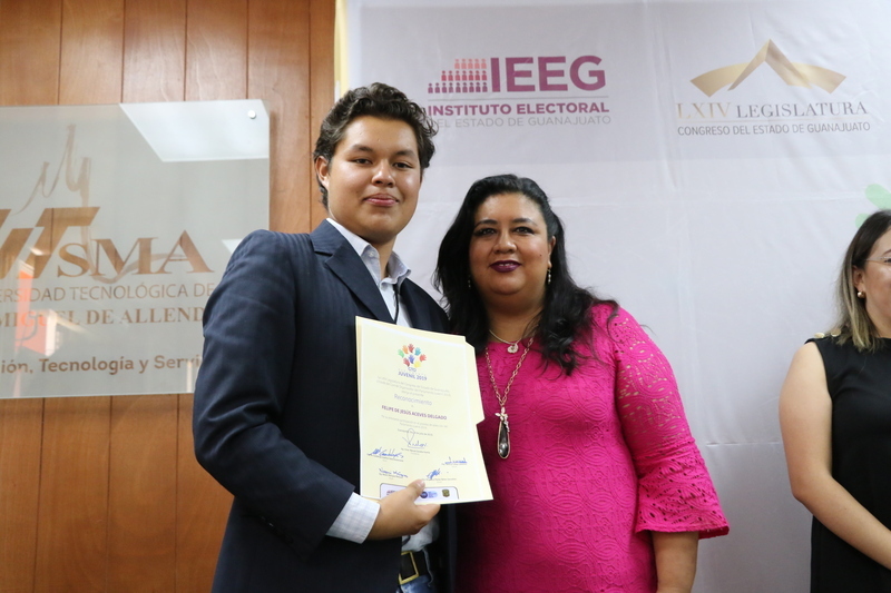 https://congreso-gto.s3.amazonaws.com/uploads/imagen_visita/imagen/2755/pop_7A4A8052.JPG