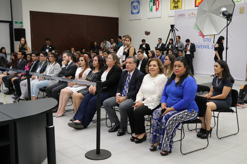 https://congreso-gto.s3.amazonaws.com/uploads/imagen_visita/imagen/2782/pop_7A4A9854.JPG