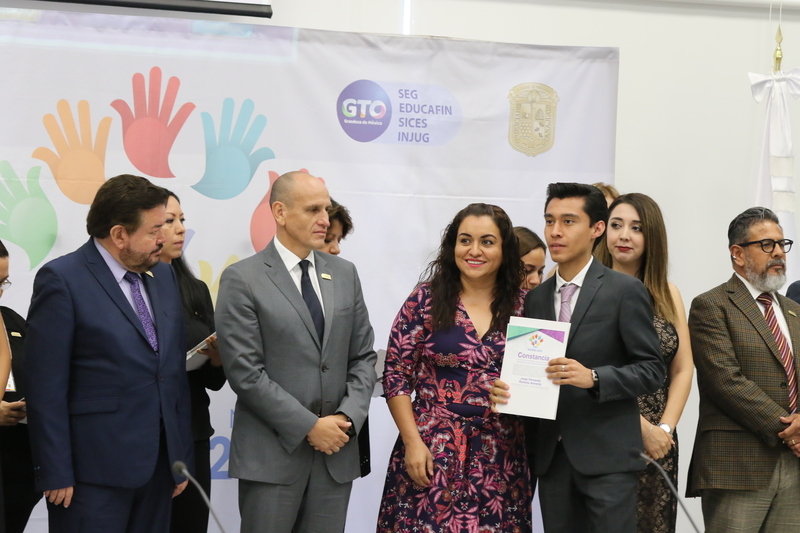 https://congreso-gto.s3.amazonaws.com/uploads/imagen_visita/imagen/2789/pop_7A4A9903.JPG