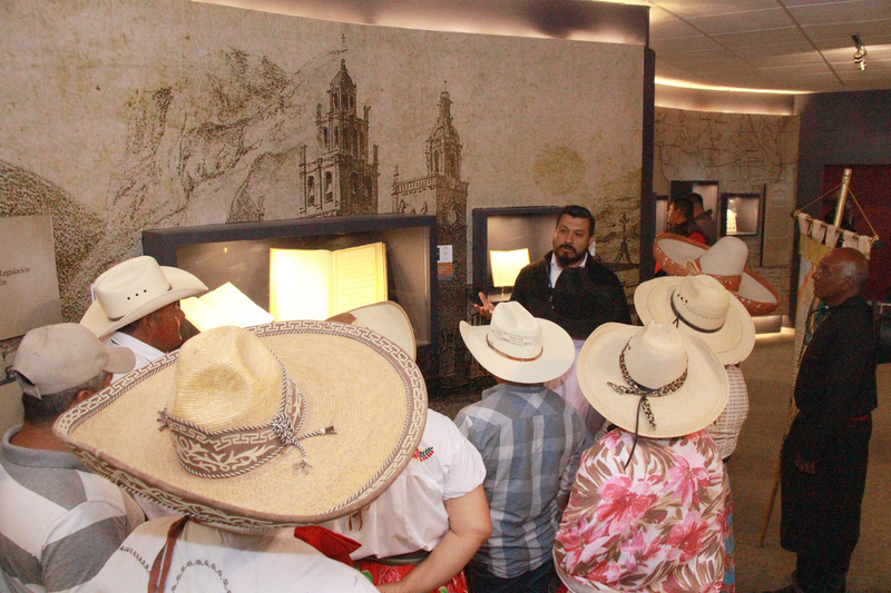 https://congreso-gto.s3.amazonaws.com/uploads/imagen_visita/imagen/2859/pop_IMG_6634.JPG